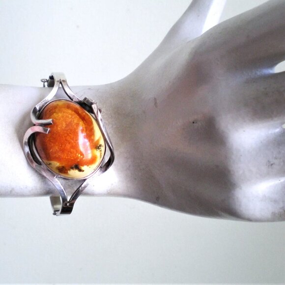 Vintage Sterling Silver 925 Baltic Butterscotch Egg Yolk Amber Bangle Bracelet - Picture 9 of 9